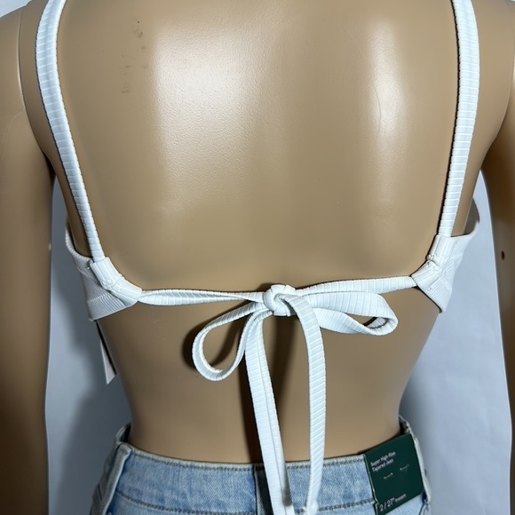 Shade & Shore Bikini Top White Texture Gold Clips Adjustable (X2EGWL) - Picture 2 of 3